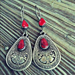 33 - Női bollywoodi fülbevalók több stílusú bojtfigurás etnikai Jhumka Jhumki fülbevalók